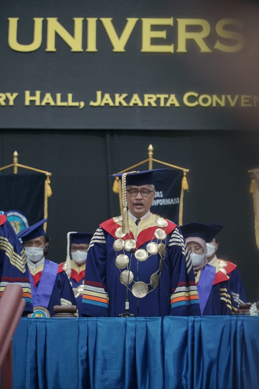 Presiden Jokowi Ucapkan HUT Ke-44 UBL Di Wisuda | Universitas Budi Luhur